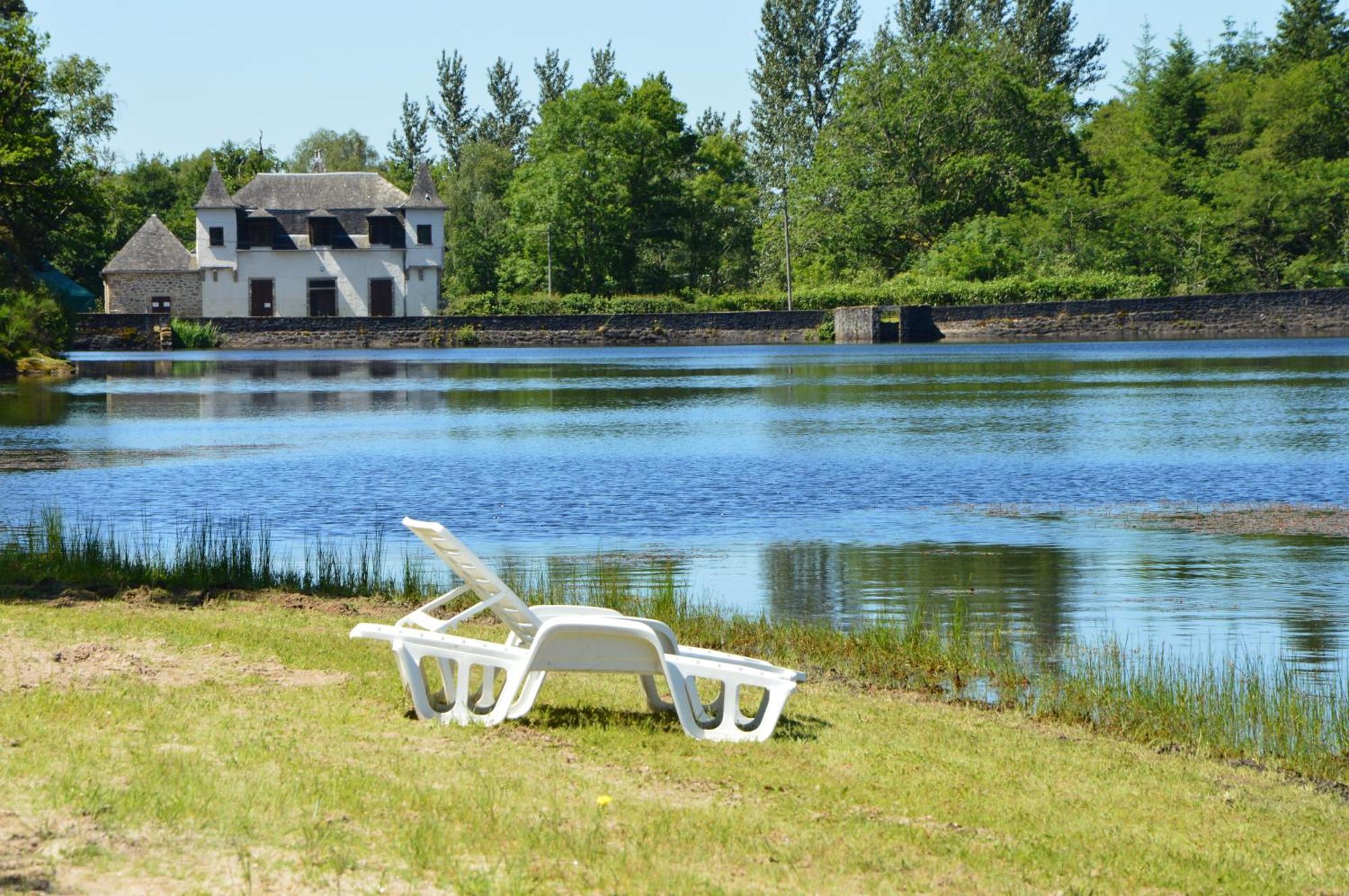 Hotel Domaine Des Etangs De Taysse Espagnac Zewnętrze zdjęcie